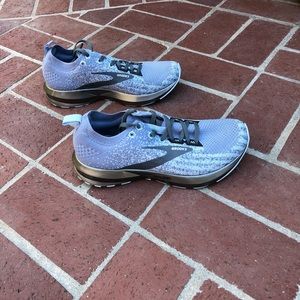Brooks Levitate 3 - Women’s size 8